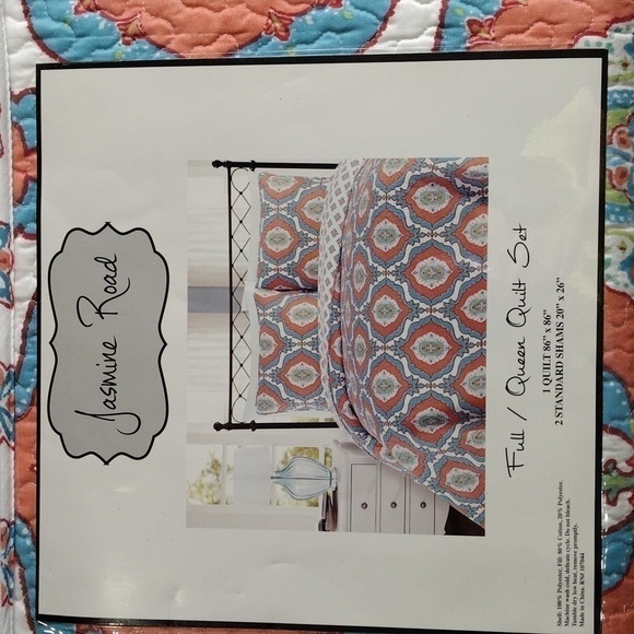 Jasmine Road Full/Queen Quilt Set - Picture 2 of 8